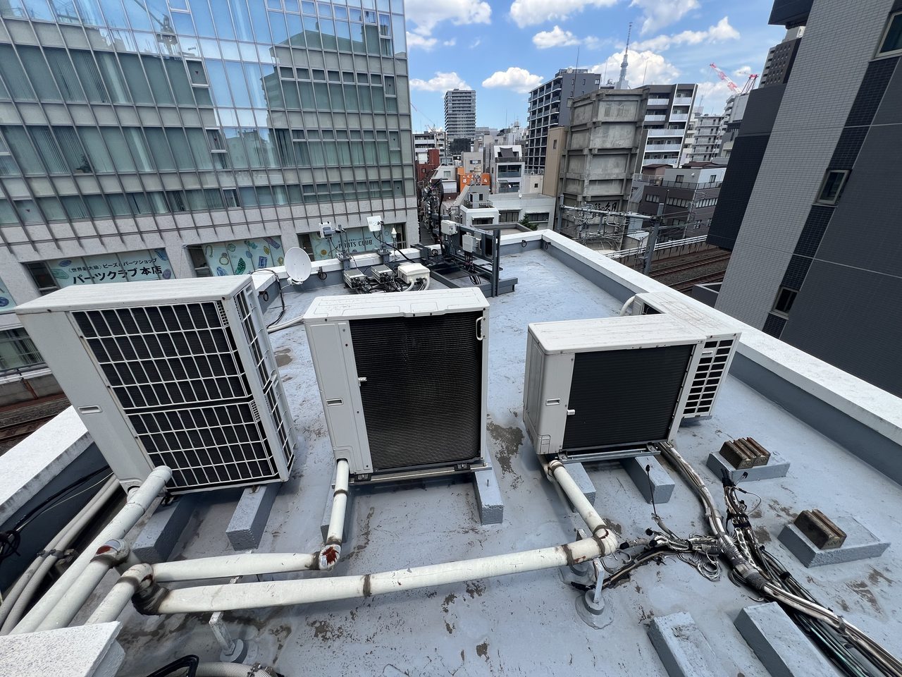 業務用・屋上設置の室外機